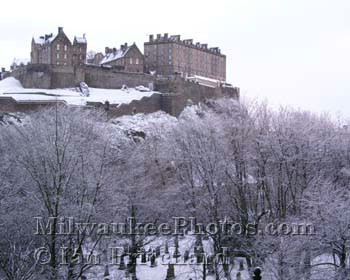 Photograph of Edinburgh Castle in Snow from www.MilwaukeePhotos.com (C) Ian Pritchard